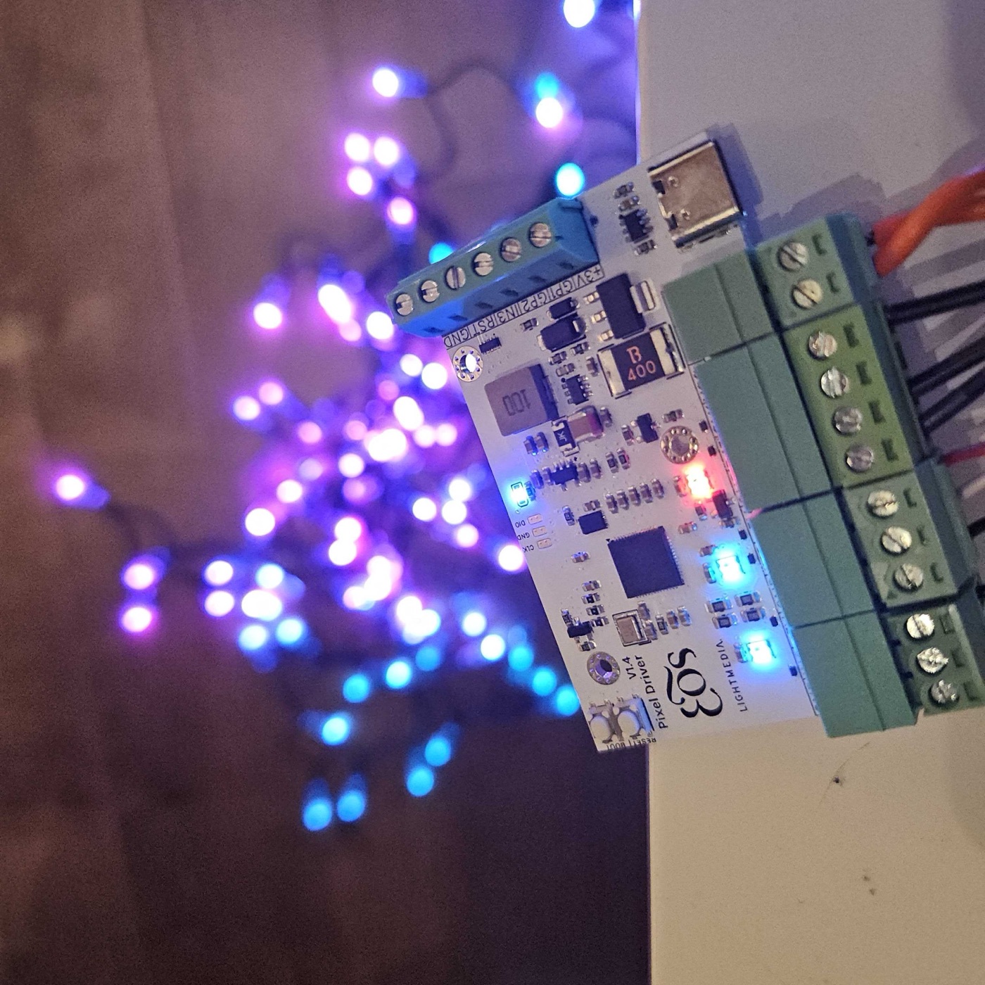 Eos Pixel Driver status LEDs glowing